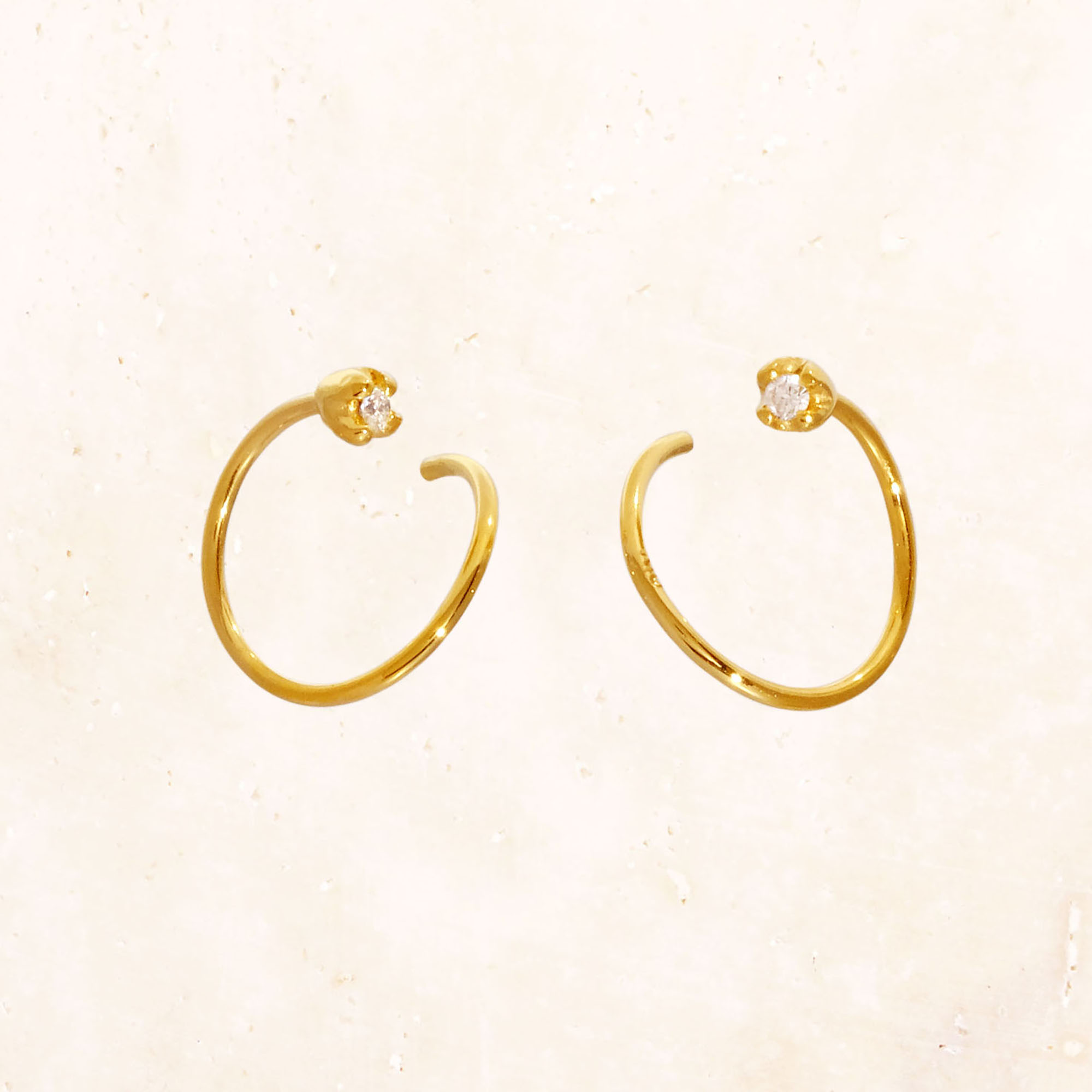 K10 ダイヤモンドスパイラルピアス