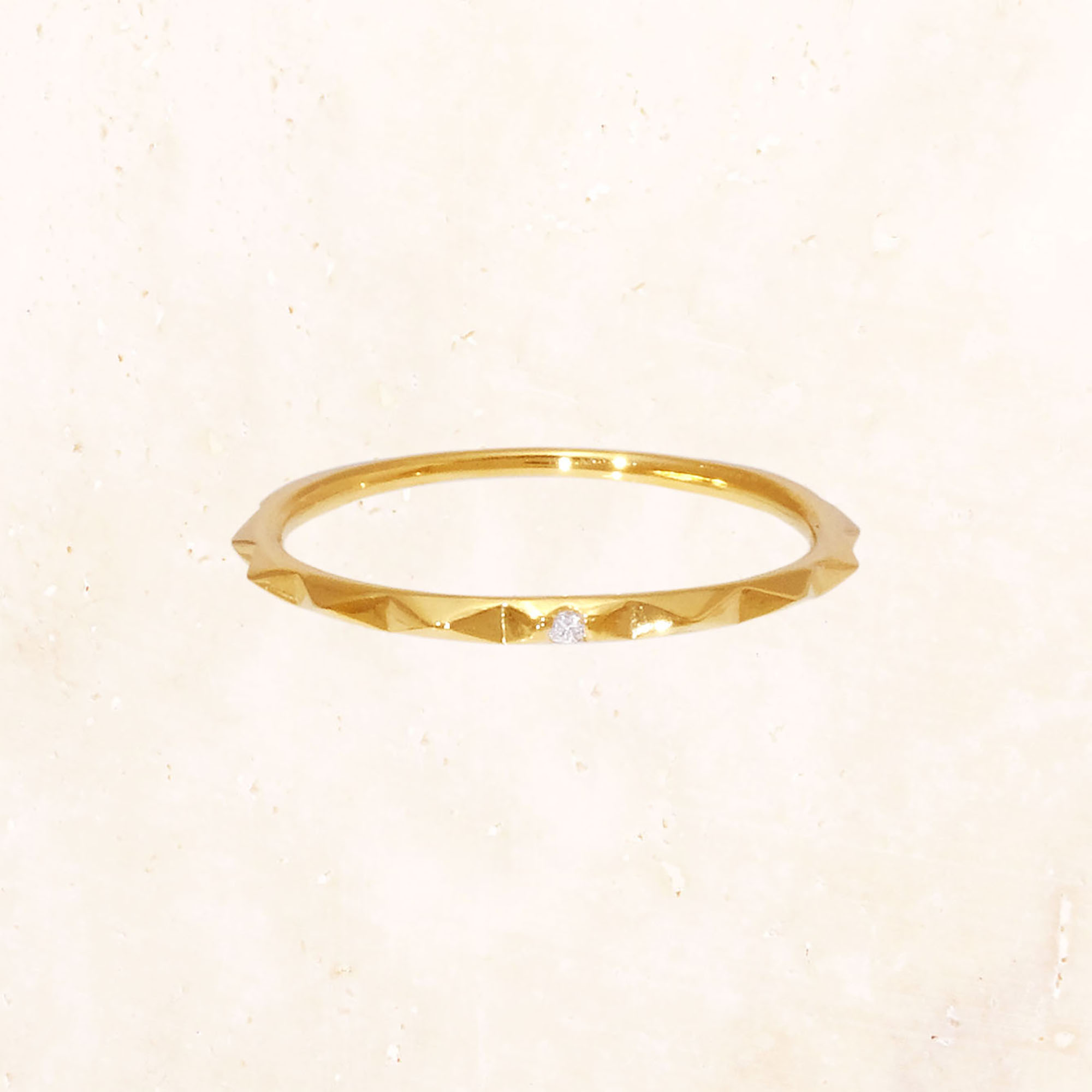 K10 スタッドリング